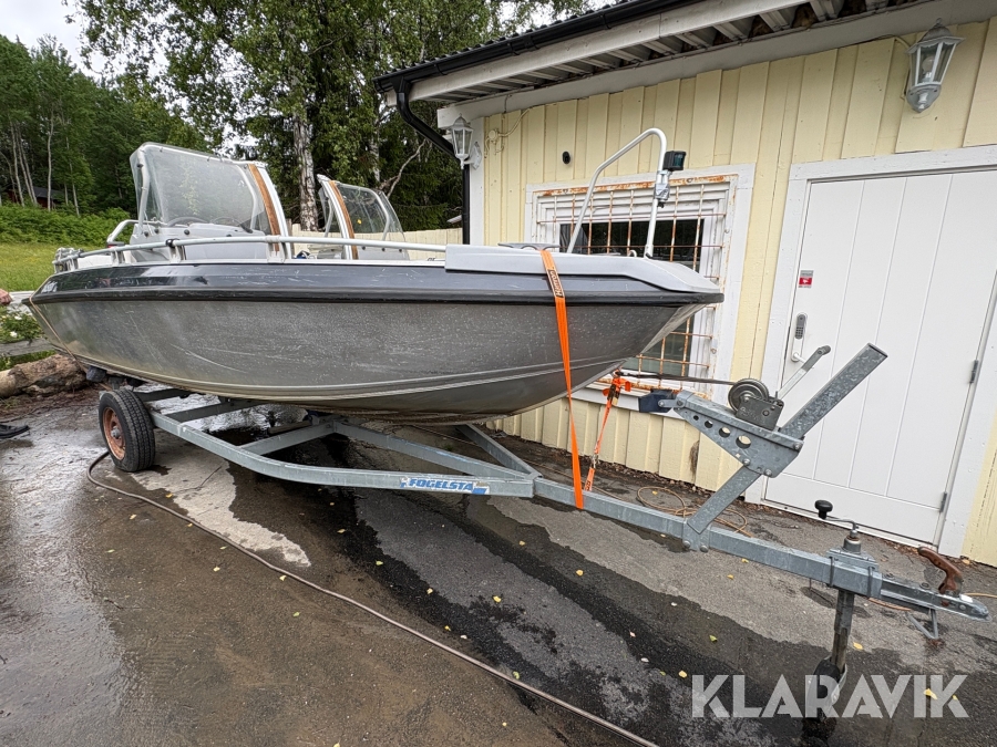 Motorbåt Buster LX med trailer