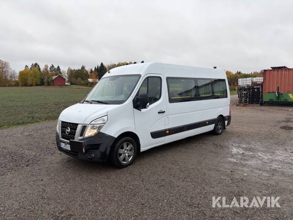 Färdtjänstbuss Nissan NV 400 handikappsanpassad