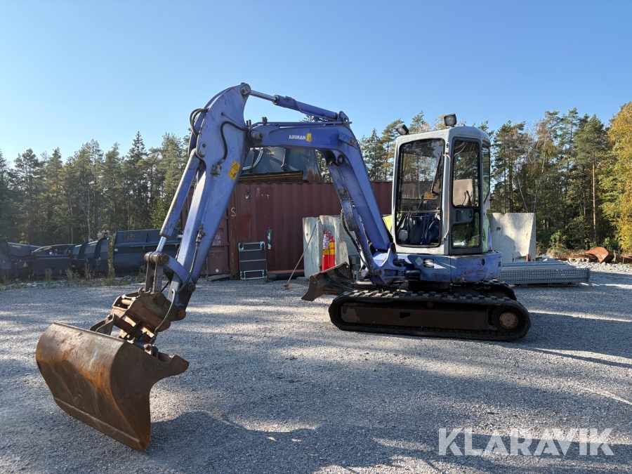 Grävmaskin Airman AX40U