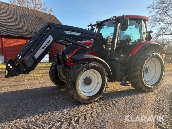 Traktor Valtra N124 hitech med lastare