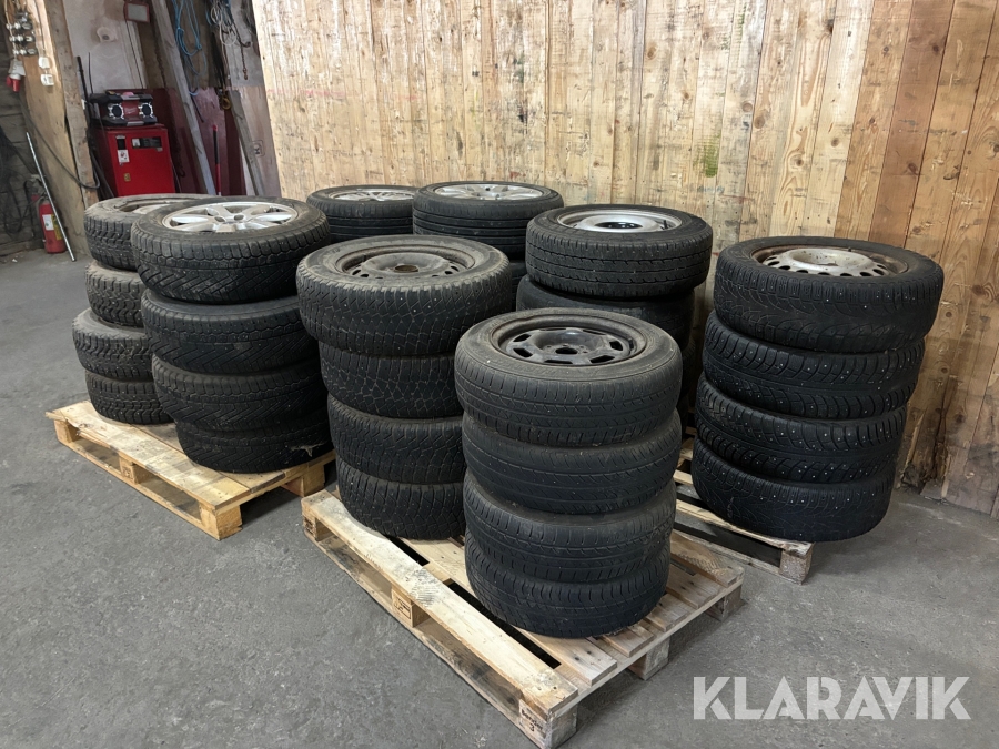 Däck på fälg 32st