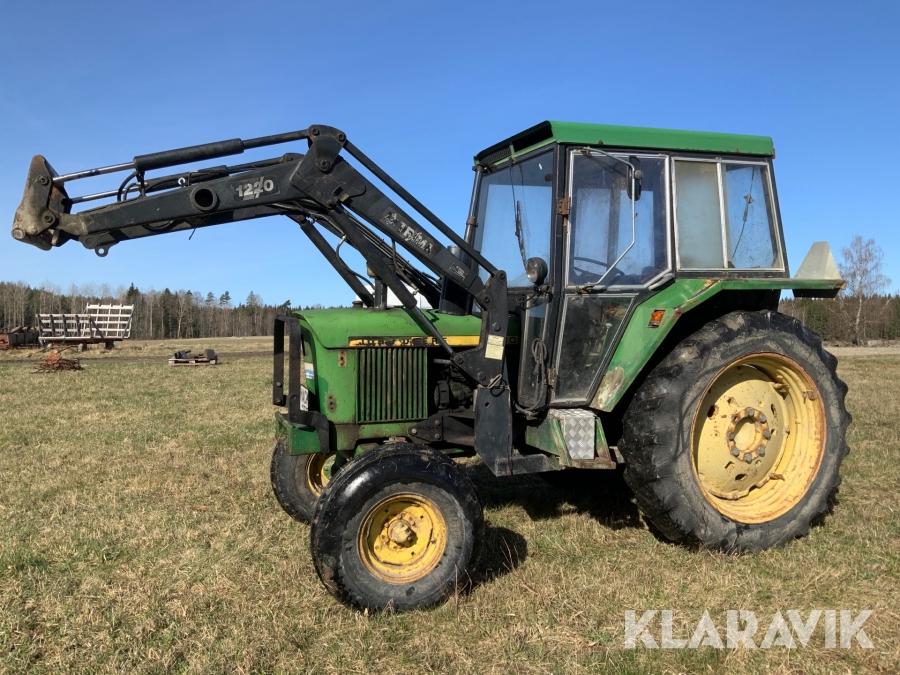 Traktor John Deere 2130 1975