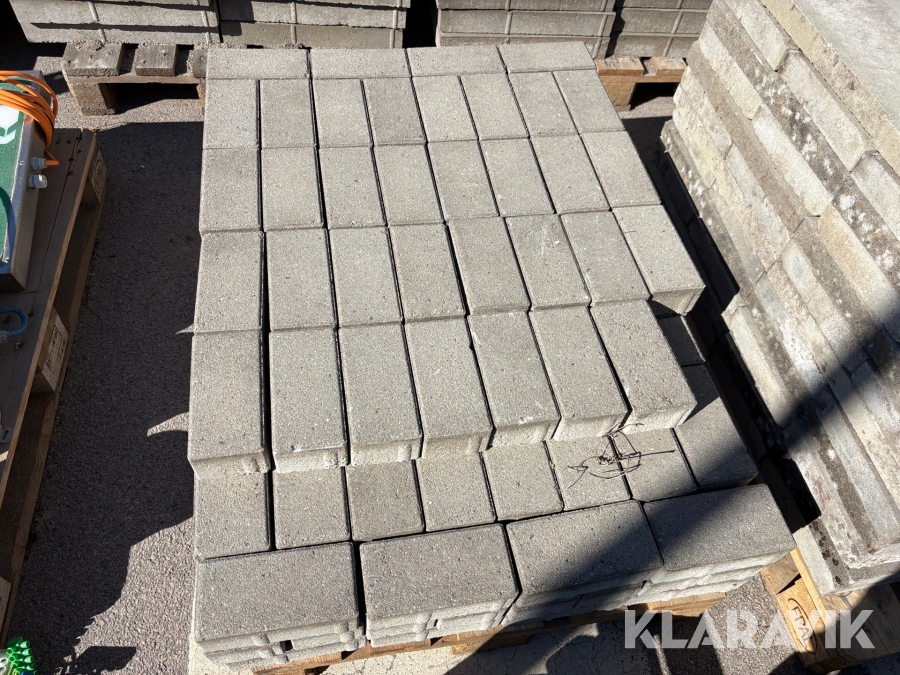 Markplattor 200x100x70mm ca 10m2