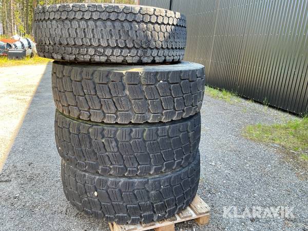 Entreprenaddäck med fälg