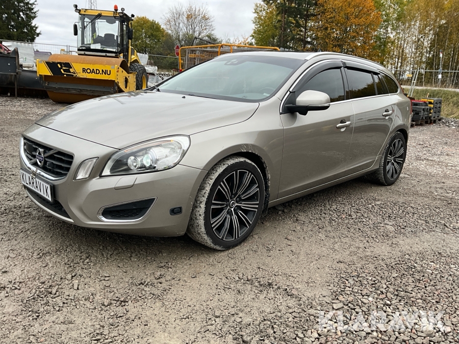 Volvo V60 D4
