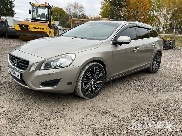 Volvo V60 D4