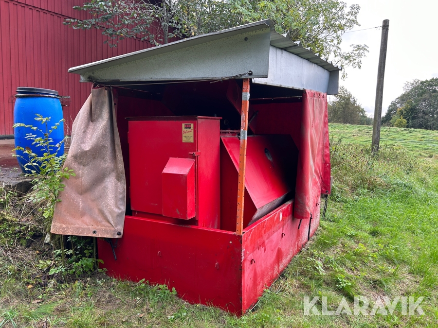 Gårdstank Färmatanken CA V111 2,3 kubik med balja, skåp, kapellsidor & tak