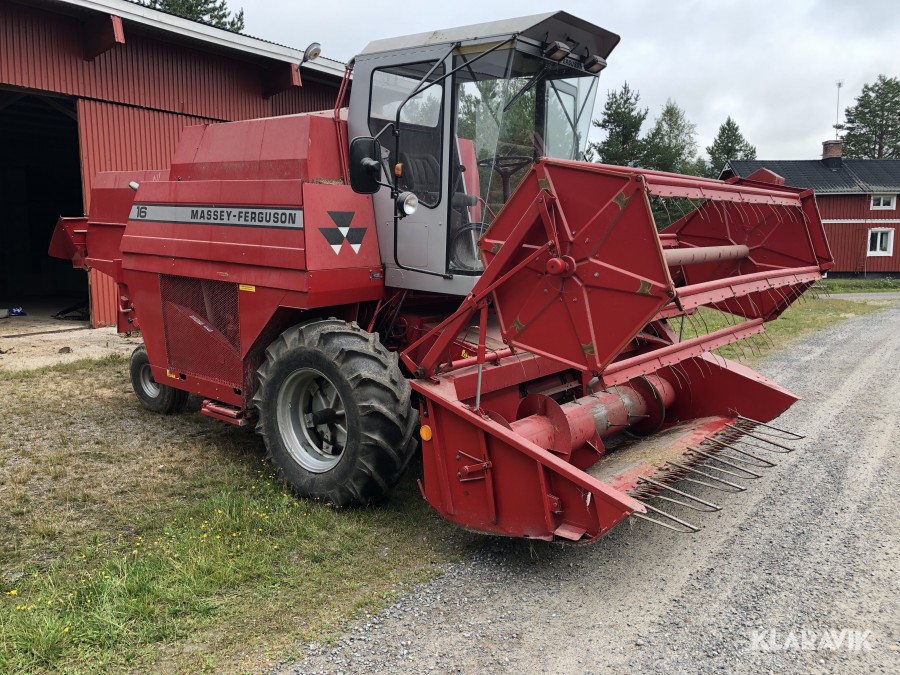 Skördetröska Massey Ferguson 16