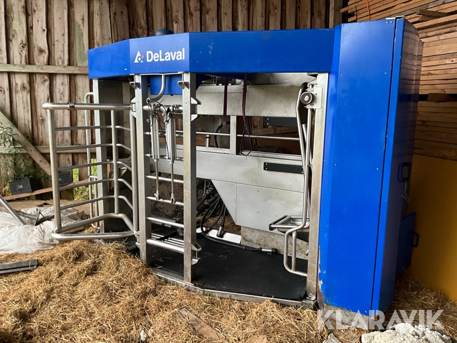 Mjölkrobot DeLaval VMS Classic komplett system, höger