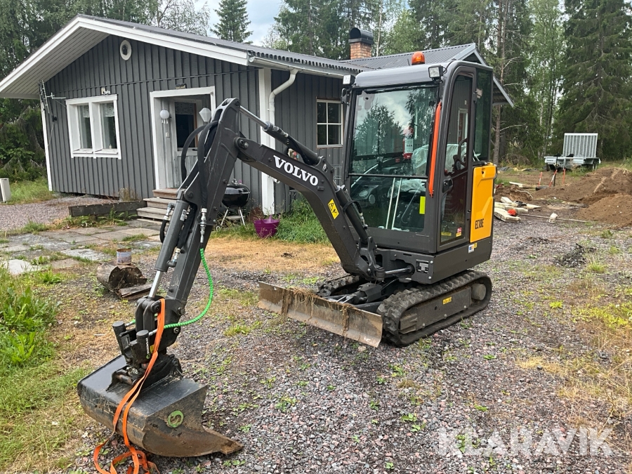 Grävmaskin med maskinsläp Volvo EC18E 