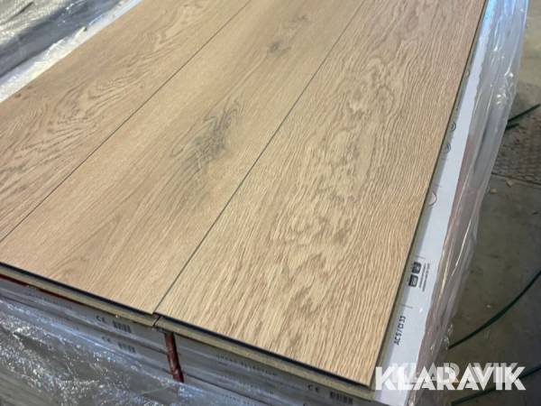 Golv Grand selection natural oak  70 kvm