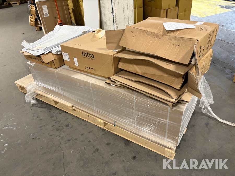 Delar av Utställningskök Marbodal 1st pall