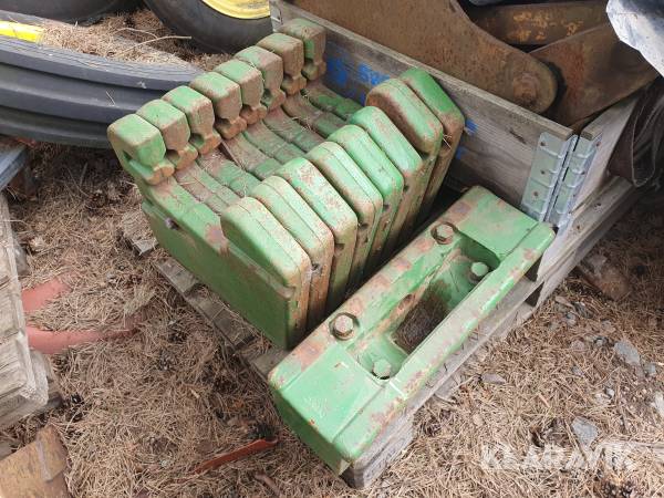 Frontvikter & brygga John Deere 8 st