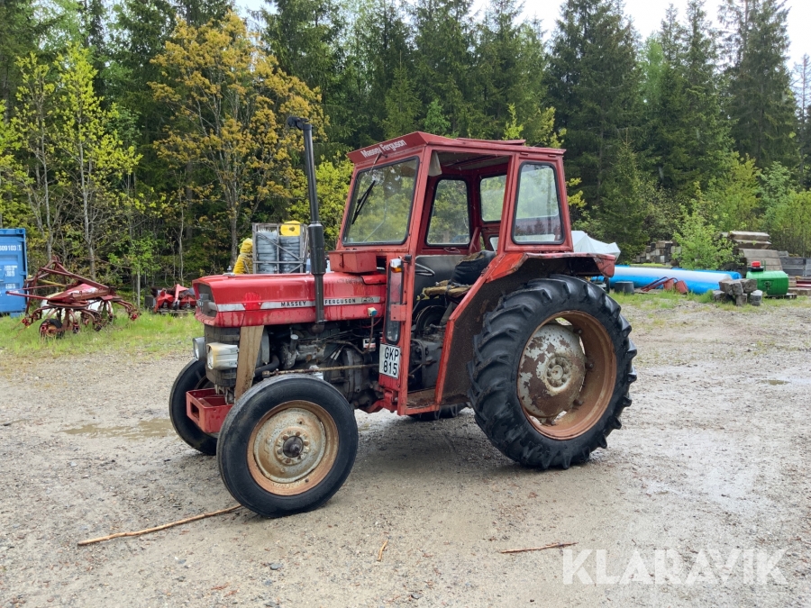 Traktor Massey Ferguson