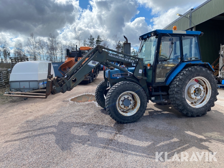 Traktor Ford 4630 4WD med lastare