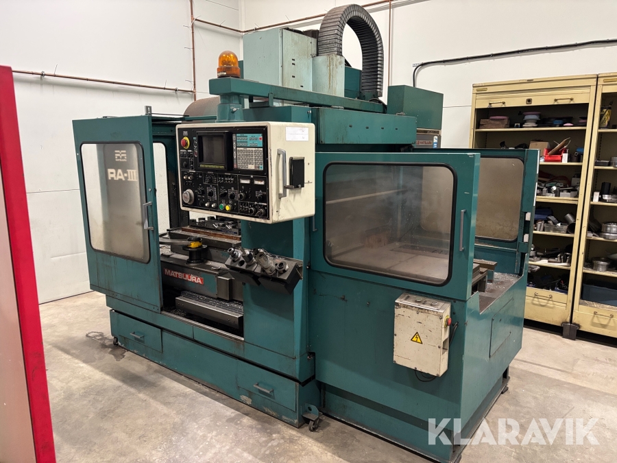 Vertikalbäddsfräs Matsuura RA-3 MX3