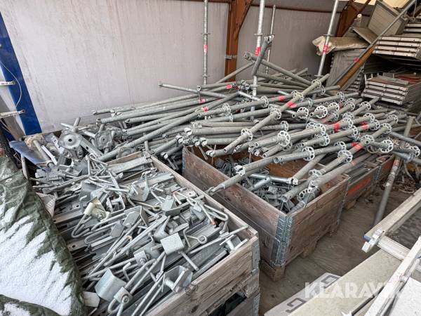 Parti med ställningsmaterial Altrad ca 500m2