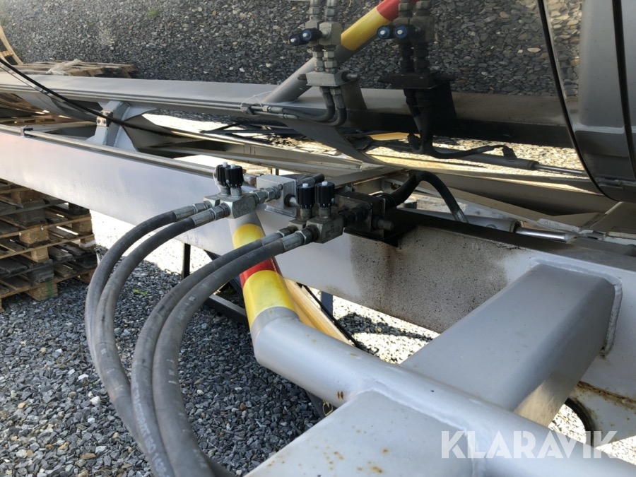 Asfaltsflak CMT ASF 13, Kramfors, Klaravik auktioner