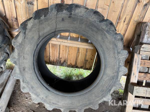 Däck Taurus 14.9 R28 1st