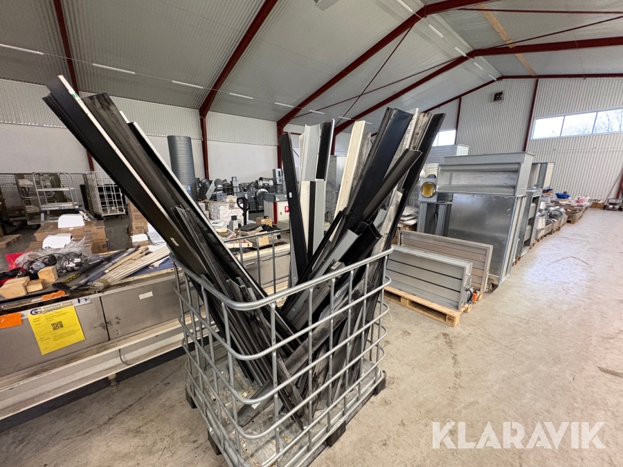 Parti med fönsterbleck Plannja & Lindab