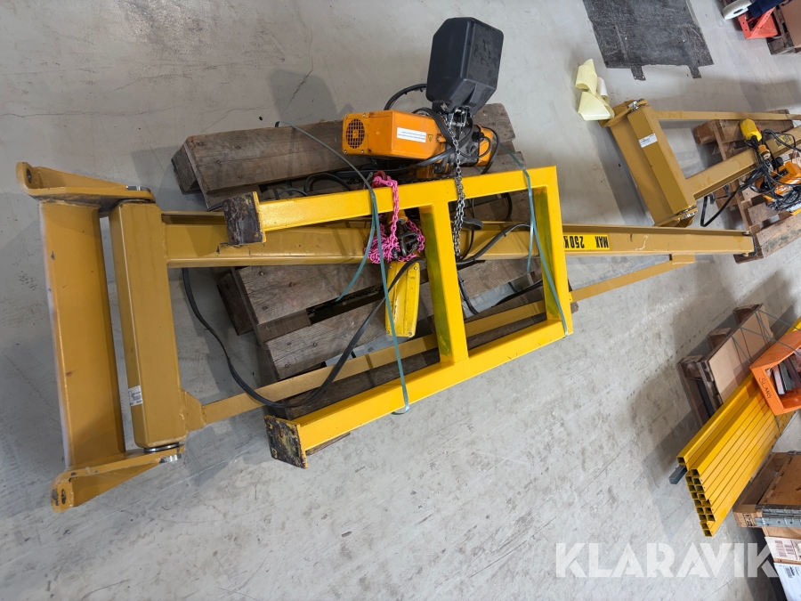 Väggsvängkran Star Liftket 250kg 3m