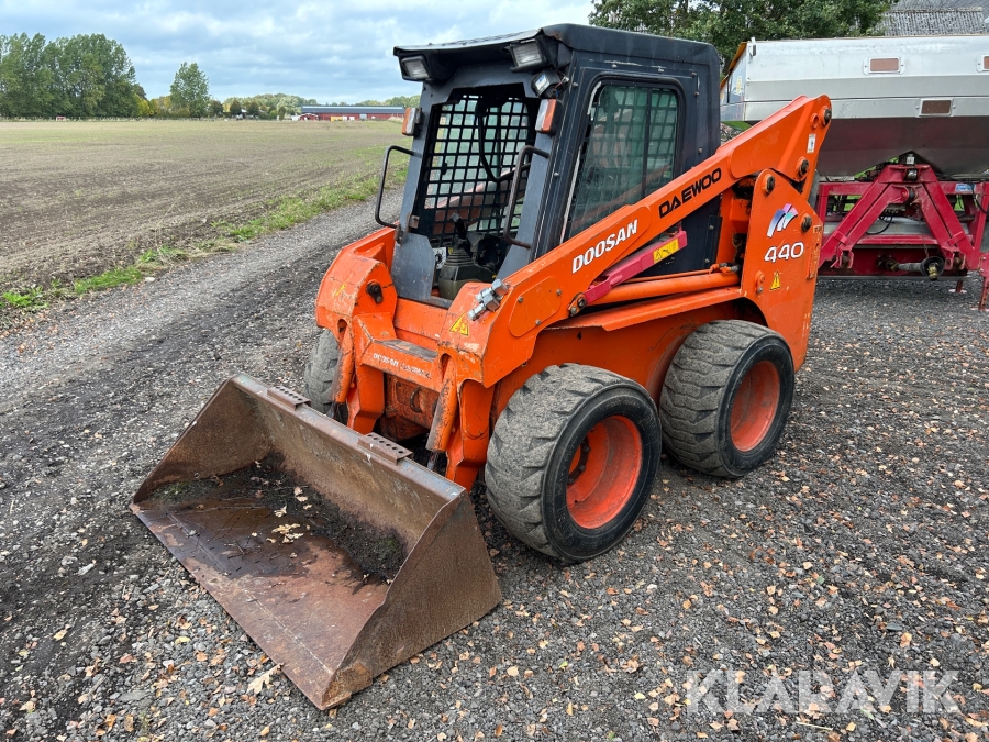 Kompaktlastare Doosan Daewoo 440 Plus