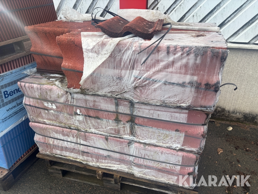 Takpannor röda ca 200st