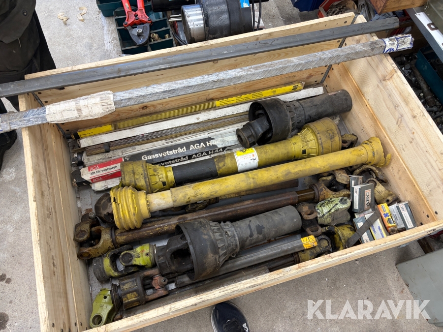 Kraftöverföringsaxlar med tillbehör