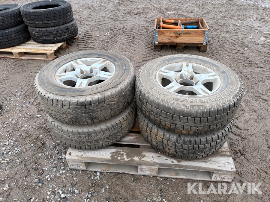 Personbilsdäck Vredstein / Cooper 245/70R16