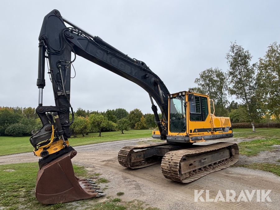 Grävmaskin Volvo EC280 med Engcon tiltrotator