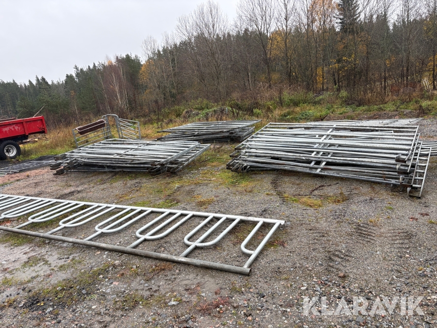 Staket /fångstgrinda med grind och foderlänga 30st