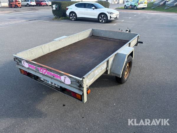 Personbilssläp Tiab 2410