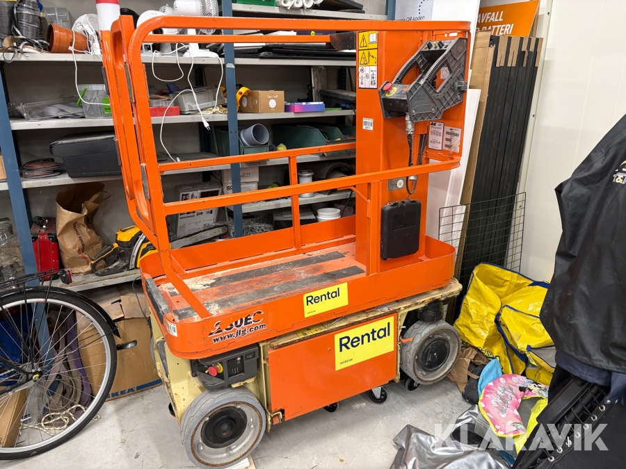 Pelarlyft JLG 1230ES