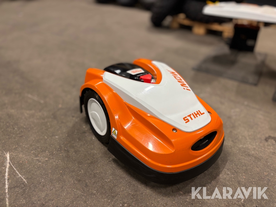 Robotgräsklippare Stihl iMow RMI 422 800m2