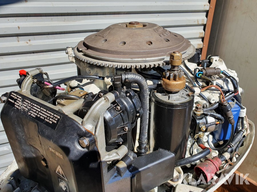 Båtmotor Utombordare Johnson V4 90 HP VRO