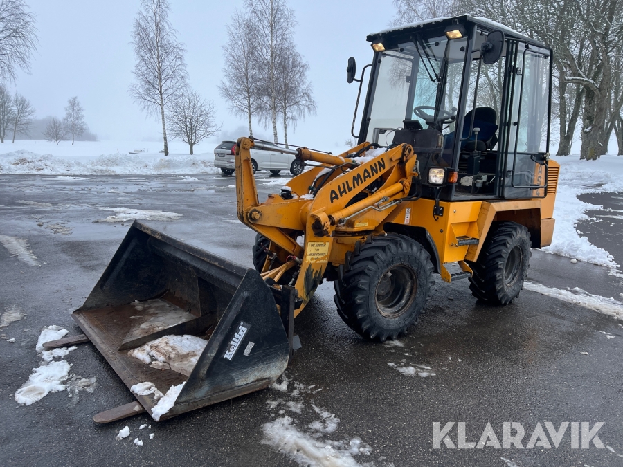 Hjullastare Ahlmann AS4 med vridbar lastare