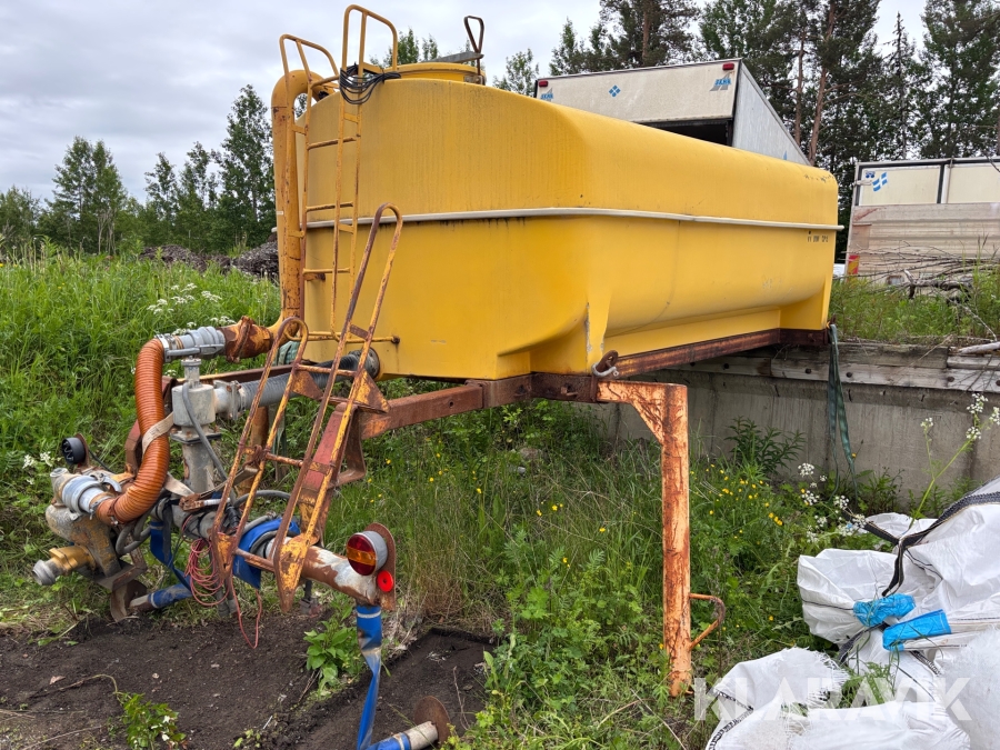 Vattentank Skellefteå Plastcisterner VV Tank fristående