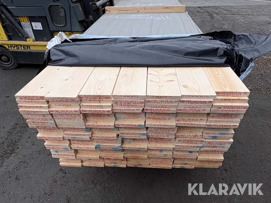 Finsågad ytterpanel 22x148 gran A-sort 168st