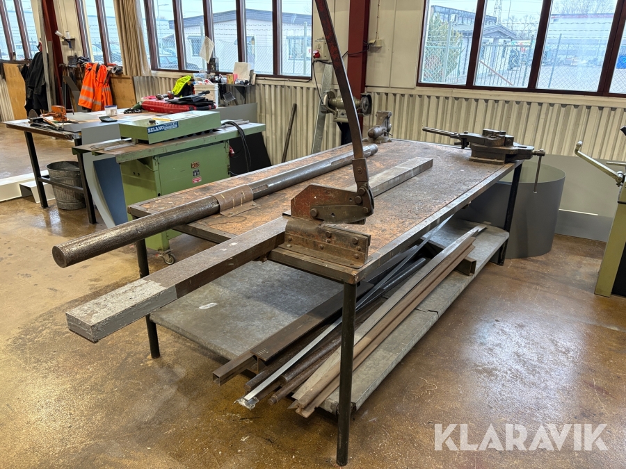 Arbetsbänk / skruvstycke/ bock / klipp