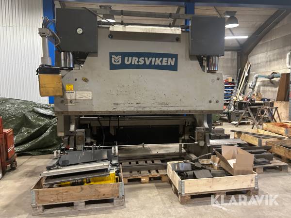 Kantpress Ursviken EXPCNC 7300 250 3,1/2,55 med mycket verktyg