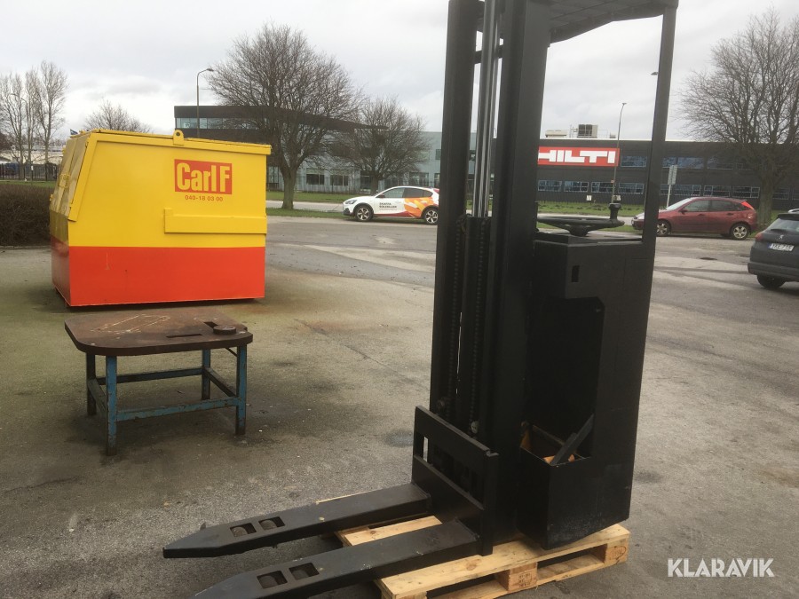 Truck / Staplare Atlet