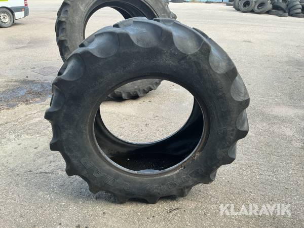 Traktordäck Good Year 380/70R24 1st