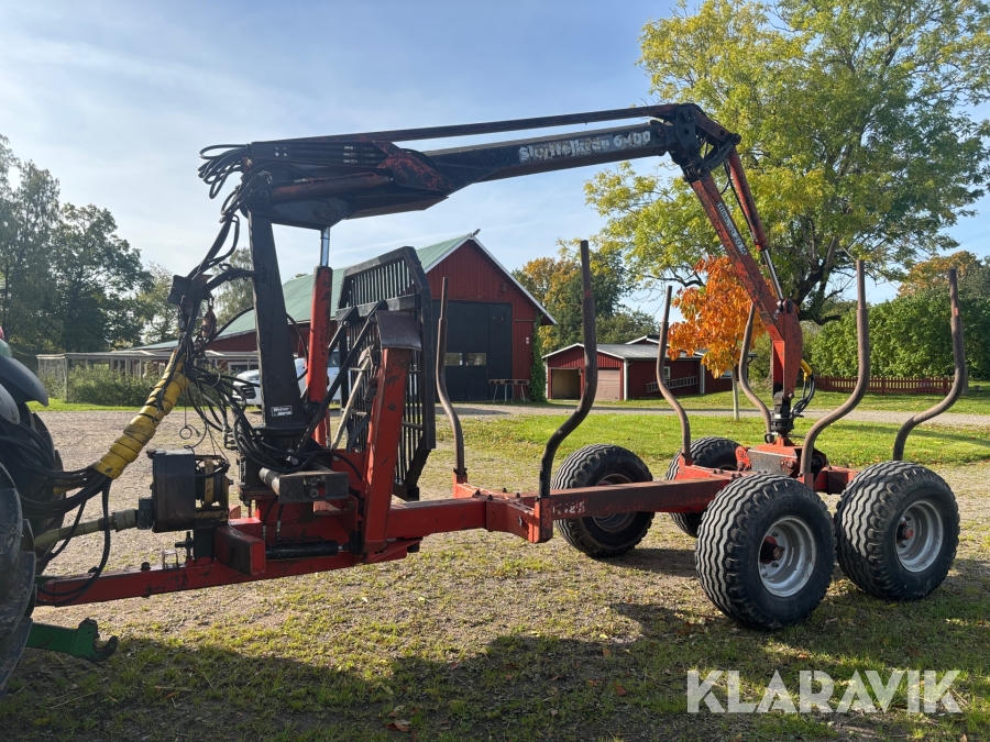 Skogsvagn Weimer We-6:an med Skyttelkran 6400