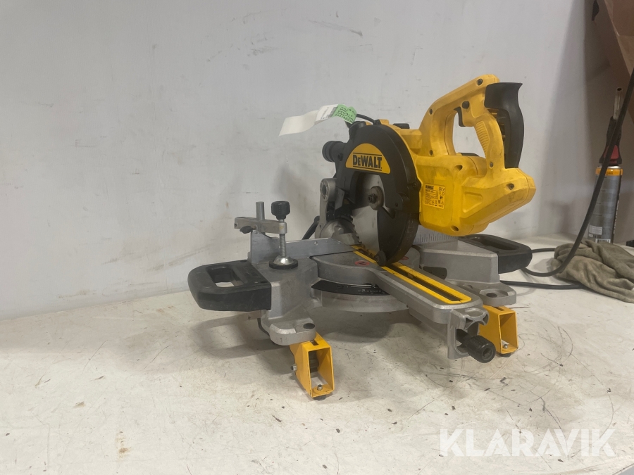 Kap&geringsåg Dewalt DW774QS