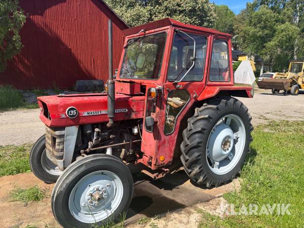 Veterantraktor Massey Ferguson 135