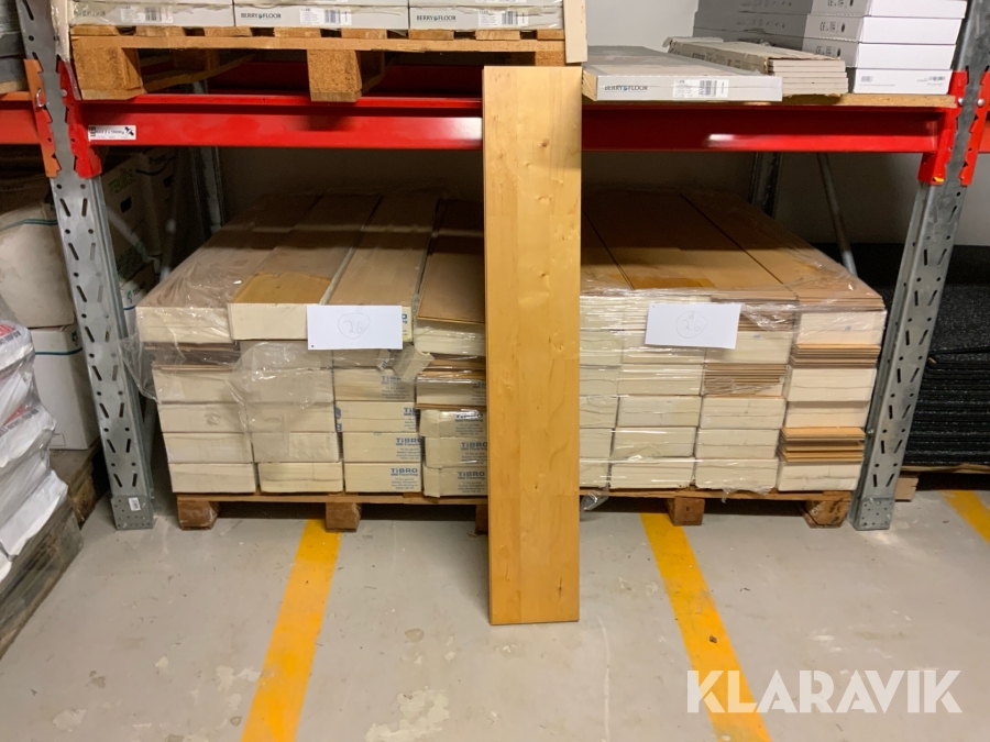 Parkettgolv 3-stav UV-lack 9mm Ek Tibro Flooring 2x56m2 /2st pall