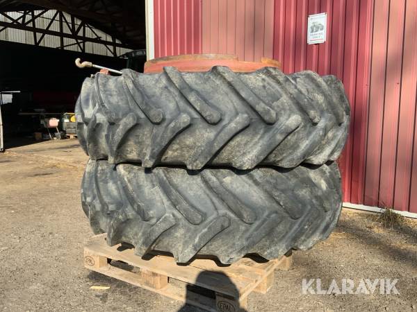 Dubbelmontage 20.8R38