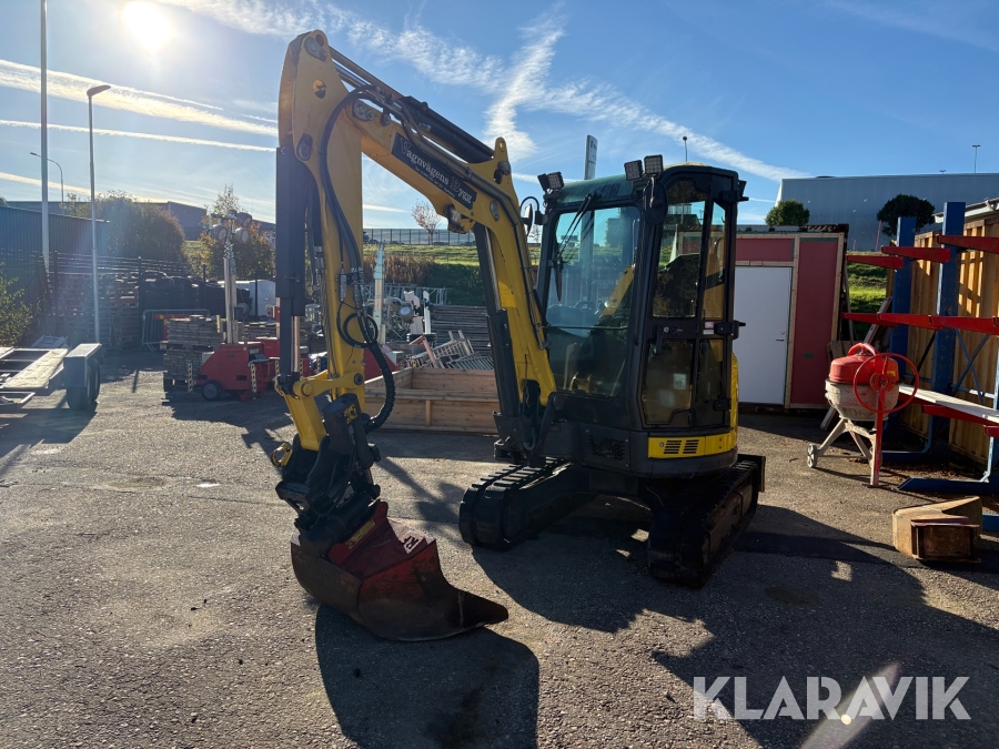 Grävmaskin Yanmar VIO33 med tiltrotator och 3 redskap