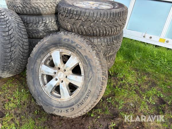 Däck på fälg Toyo GT-ICE 255/70R16 4 st