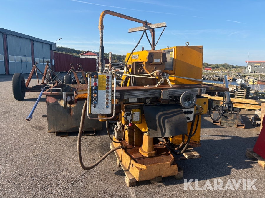 Fräs Correa F2UE